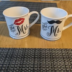 Set of Mr & Mrs mugs